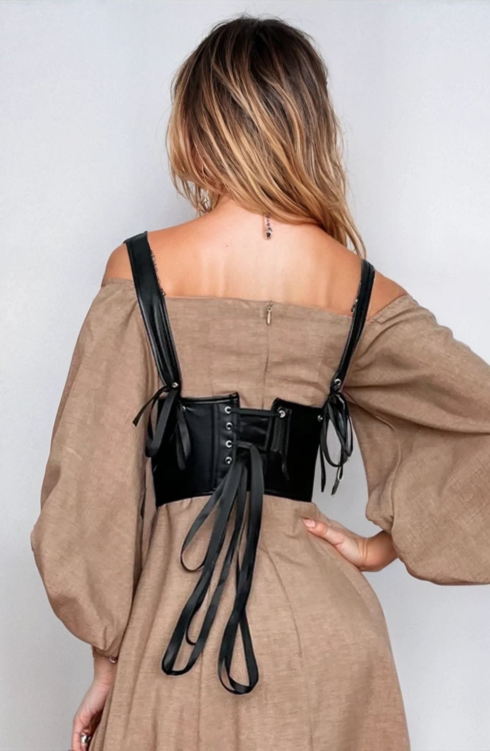 YX889 Corset —  Black  —  backrobe